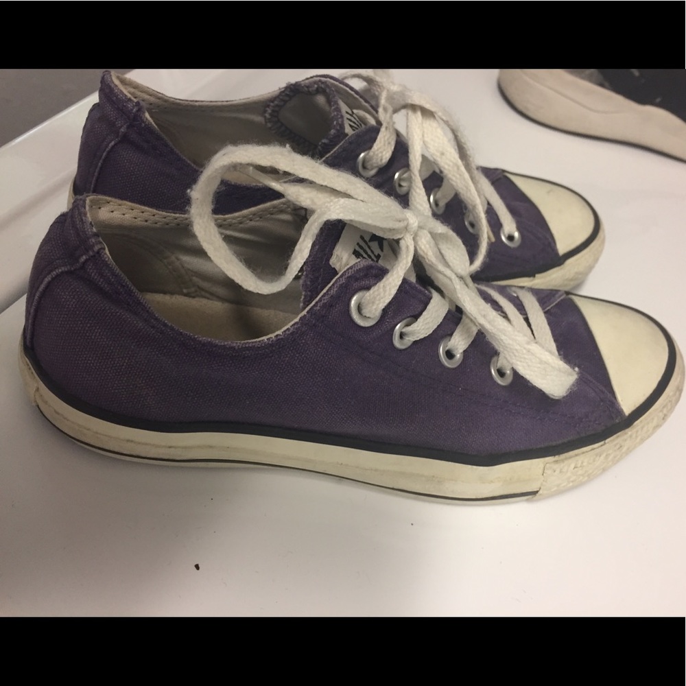 purple low top converse *worn
